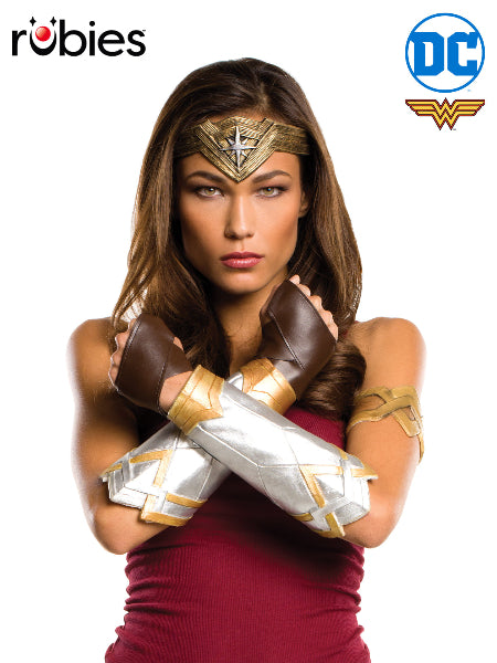 WONDER WOMAN DELUXE ACCESSORY SET - ADULT