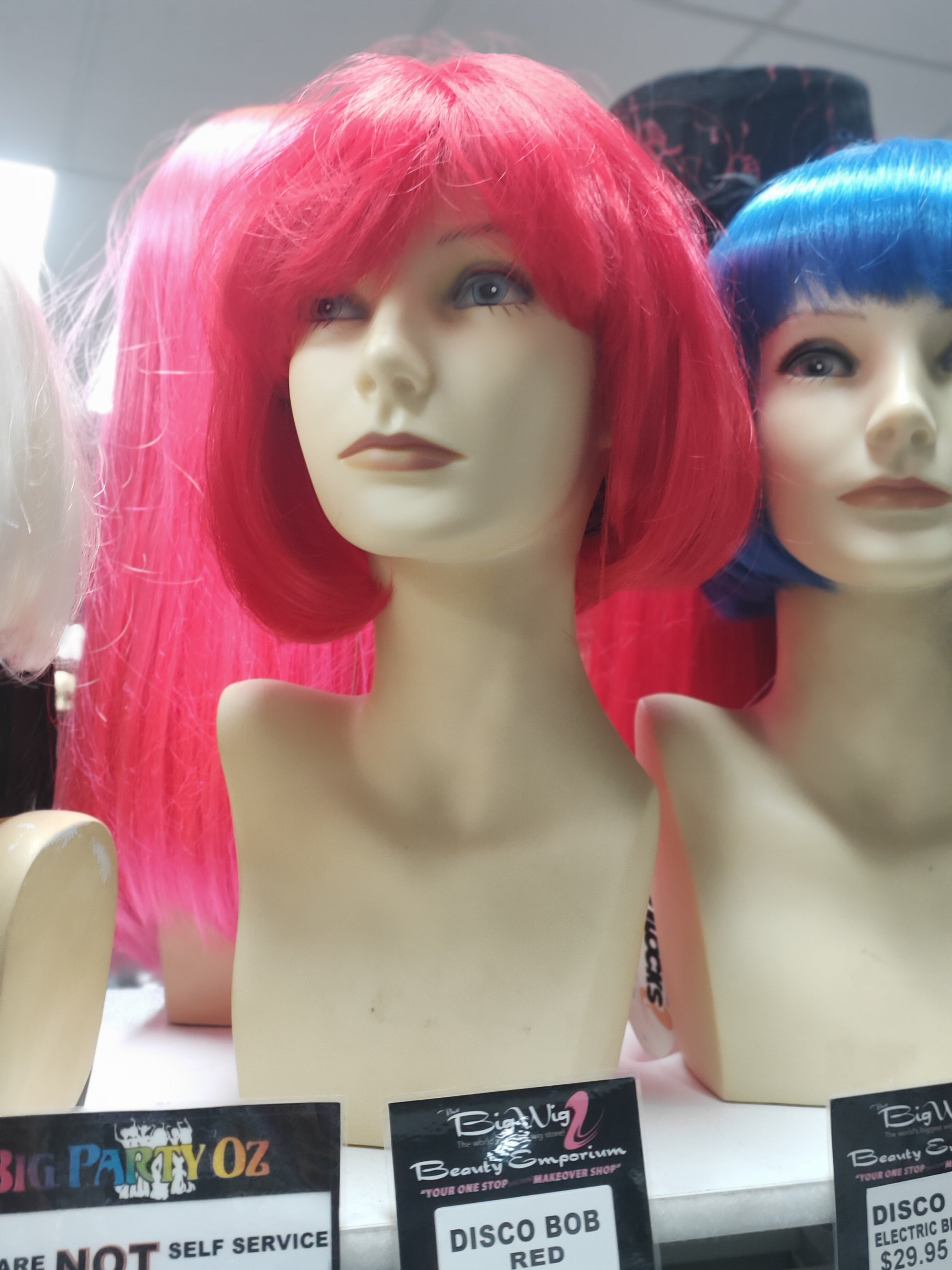 Disco bob  wig various colours (yellow / orange  /green / blue / red / black / blonde
