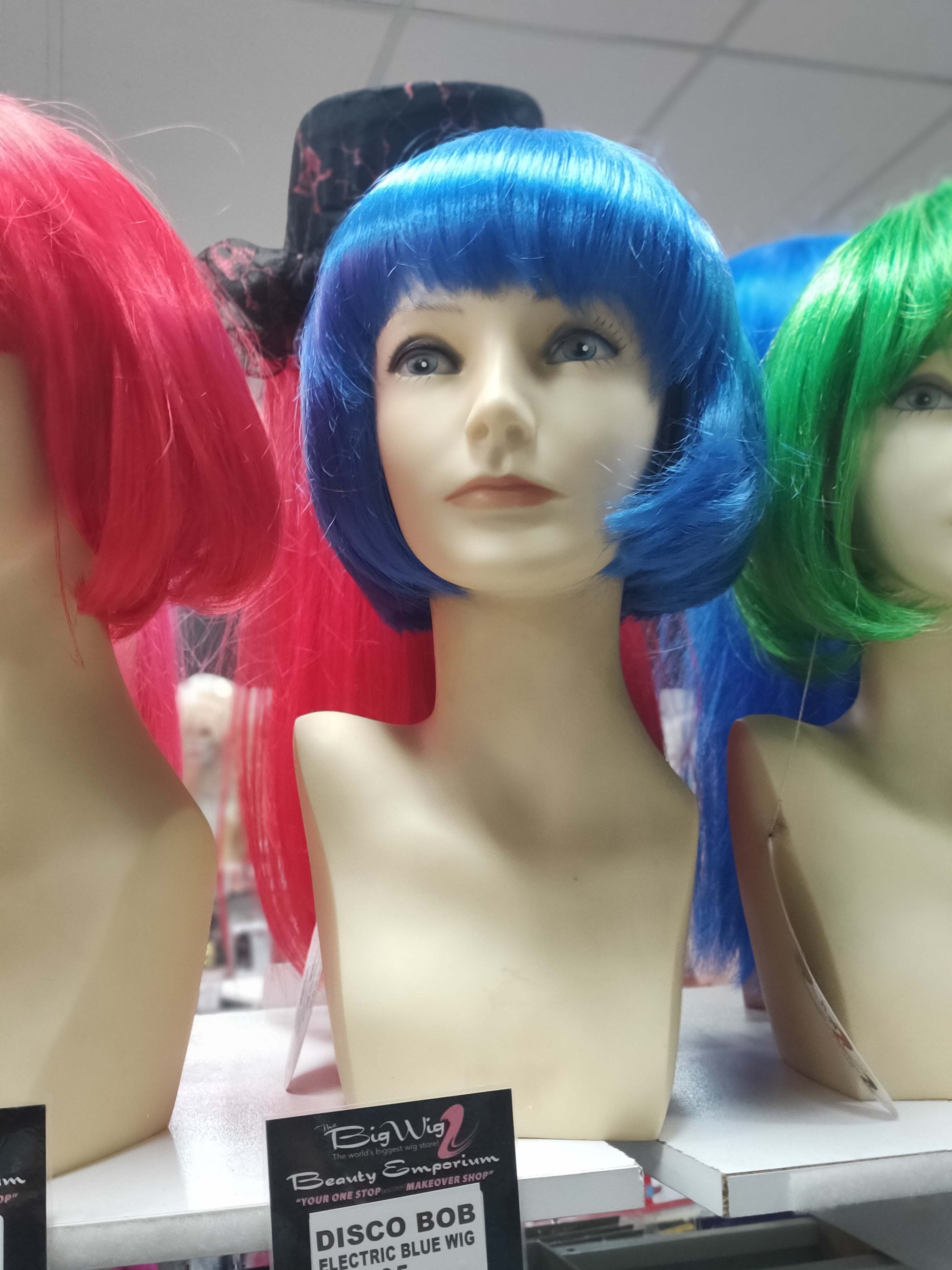 Disco bob  wig various colours (yellow / orange  /green / blue / red / black / blonde