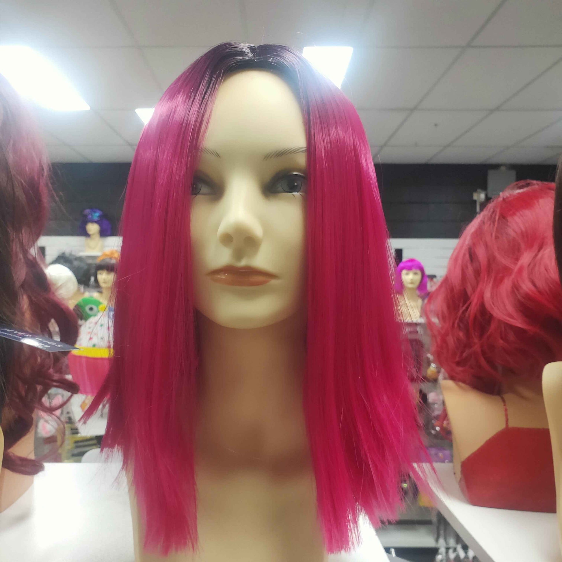 Pink magenta wig stylable fibre