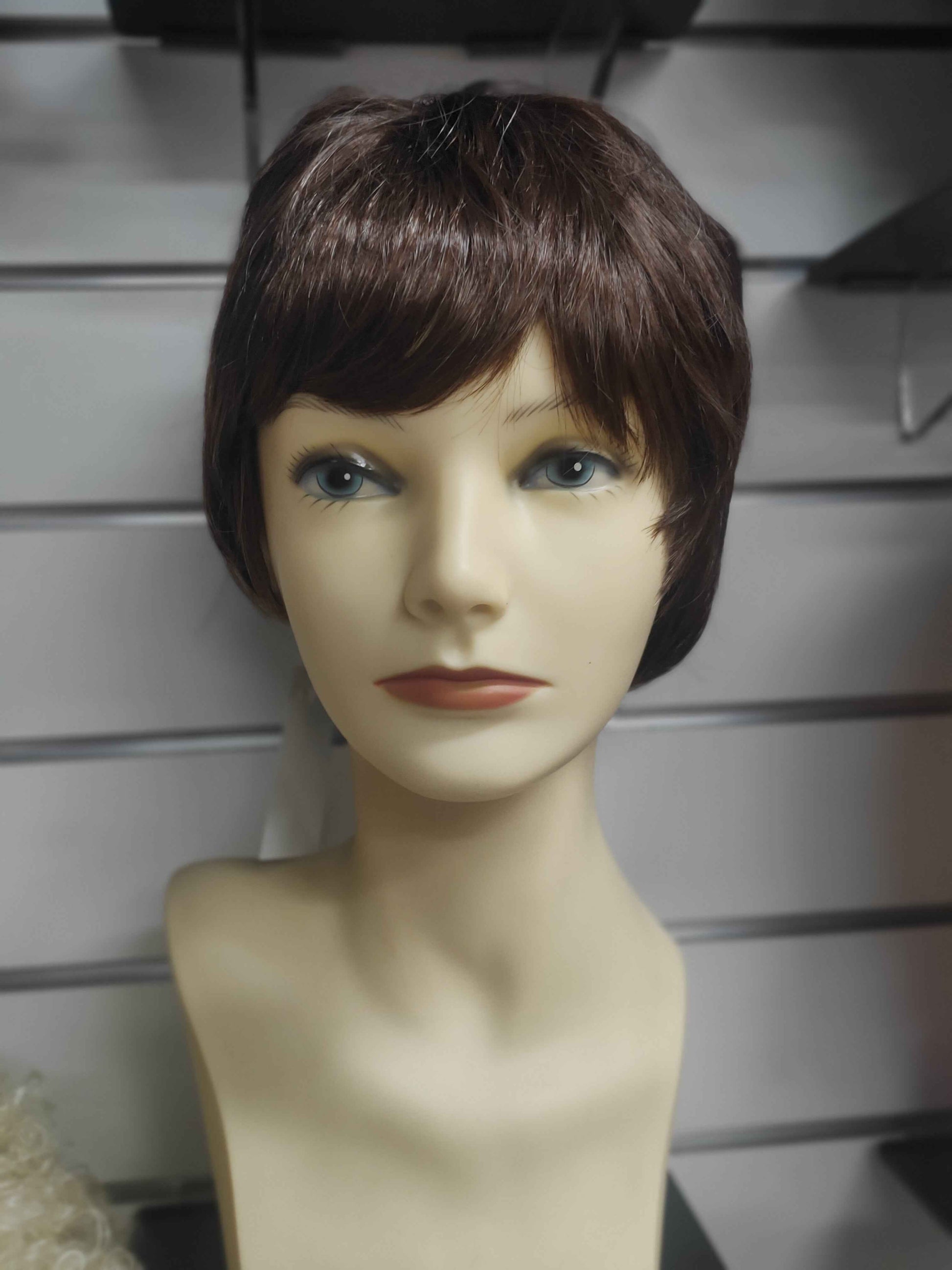 Short brown Kel wig