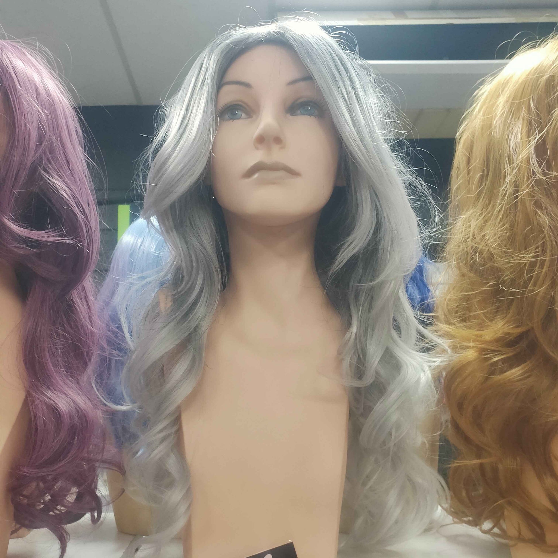 Khloe Ice silver stylable fibre wig